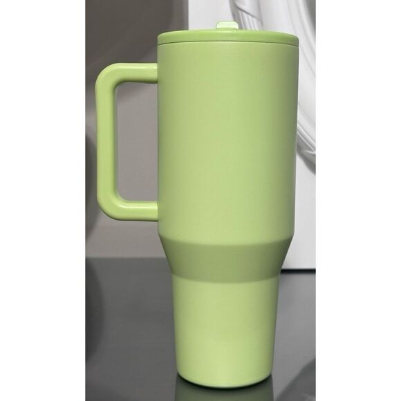 HydroJug 40oz Traveler, HONEYDEW- RETIRED COLOR - Picture 2 of 4